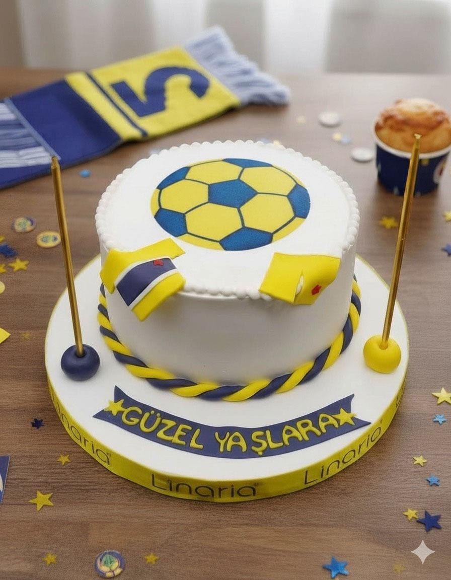 Sarı Lacivert Futbol Doğum Günü Pastası
