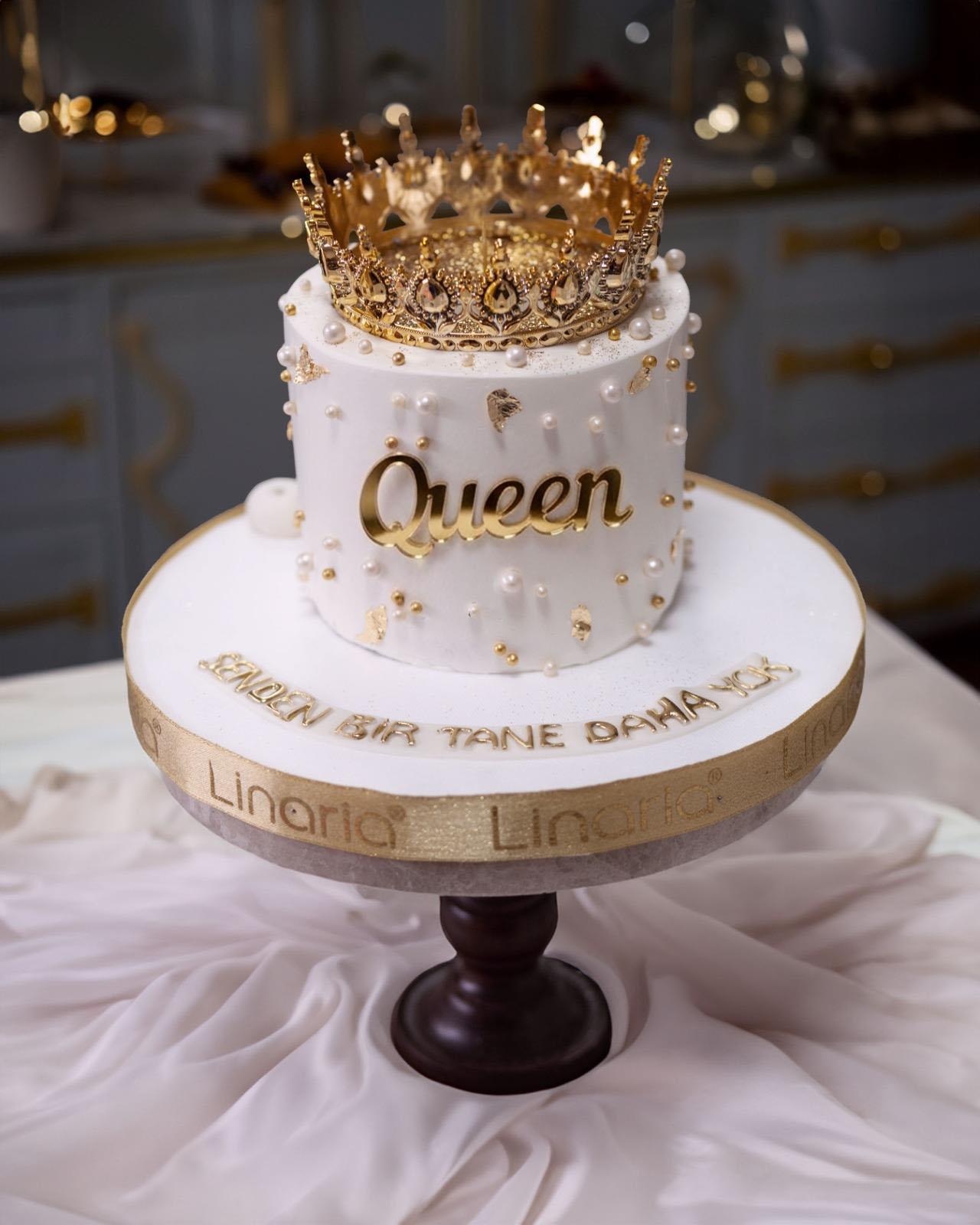 Taçlı Queen Pasta