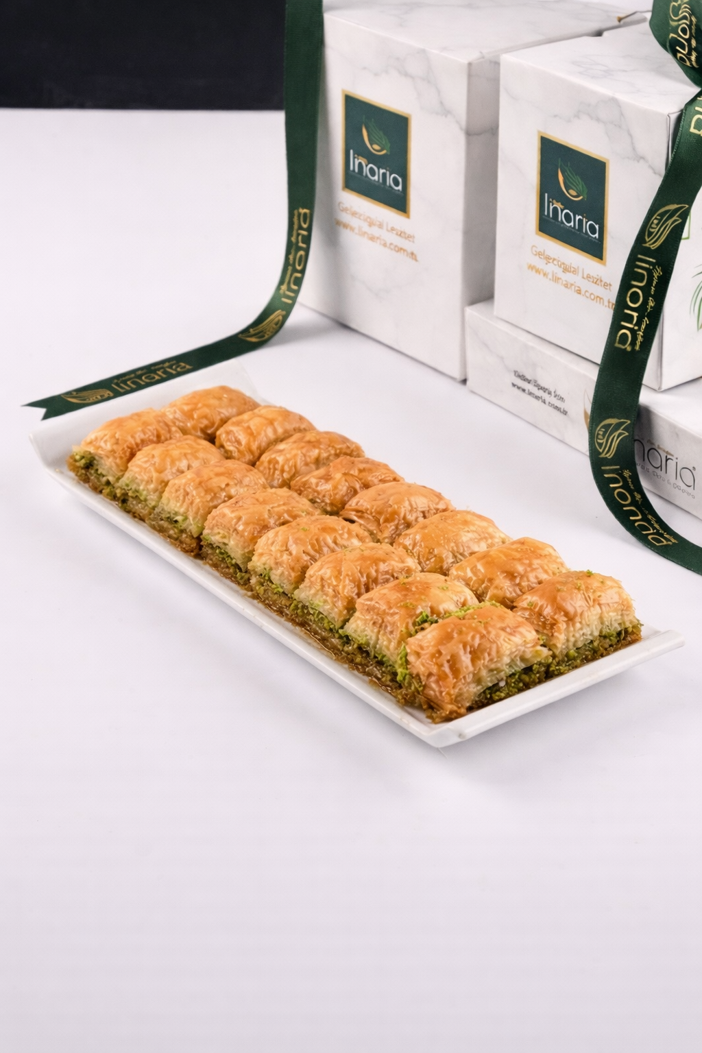 Fıstıklı Baklava Kg