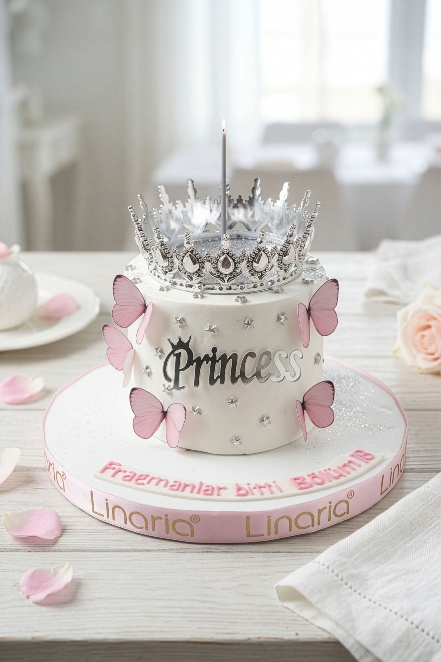 Gümüş Taçlı Princess Butik Tasarım Pasta