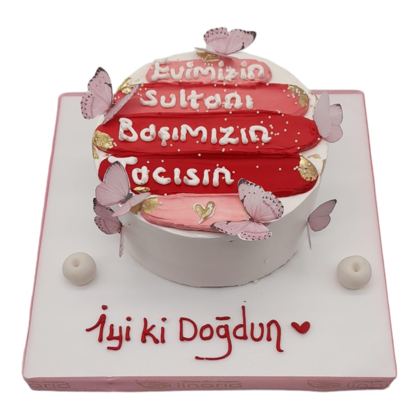 Kırmızılı Yazılı Pasta