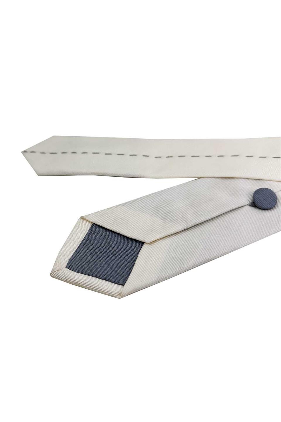 5.8 cm Beyaz Çizgi Pano Desen İpek Kravat İK2317