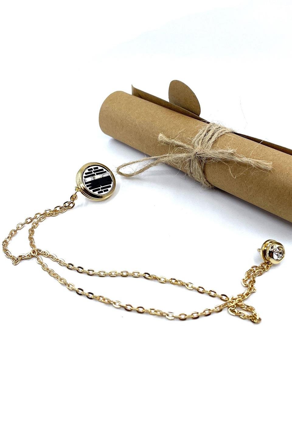 Altın Renk Beyaz Motif Taşlı Zincirli Ceket Yaka İğnesi YI400