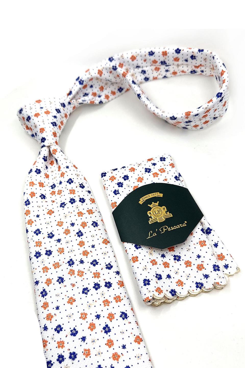 Beyaz Çiçek Desen Mendilli Klasik Kravat KK11443