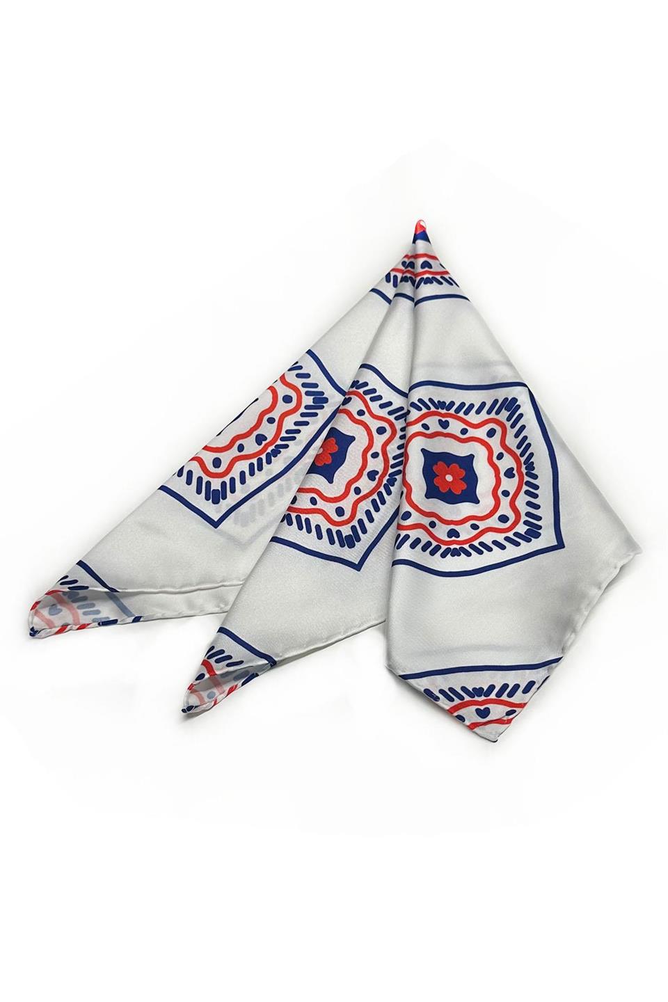 Beyaz Motif Desen Fular Bandana 55-55 cm KDNF09