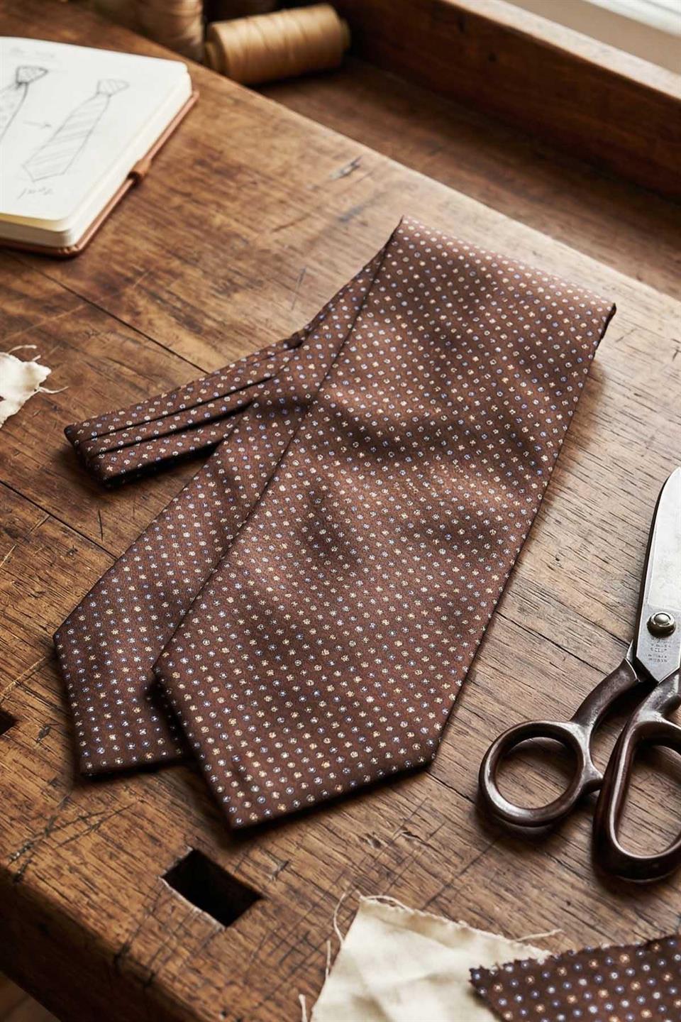 Çiçek Desen Kahverengi İtalyan İpek Ascot Kravat SAC56