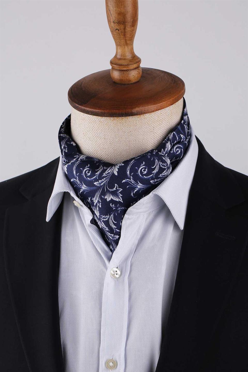 Çiçek Desen Lacivert İtalyan İpek Ascot Kravat SAC41