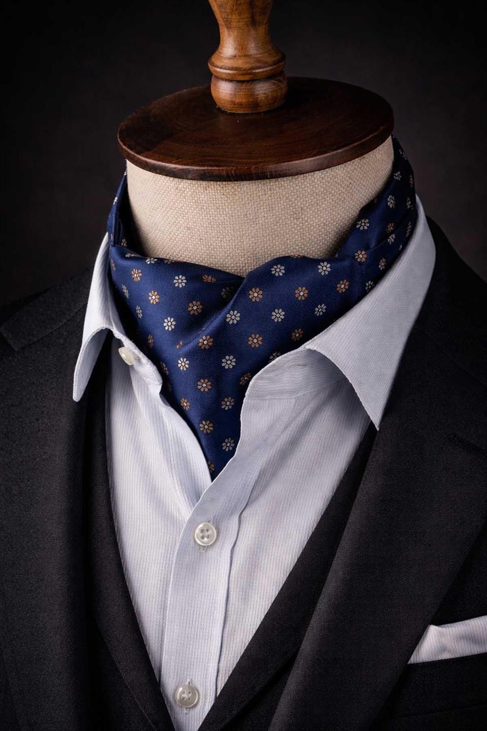 Çiçek Desen Lacivert İtalyan İpek Ascot Kravat SAC10