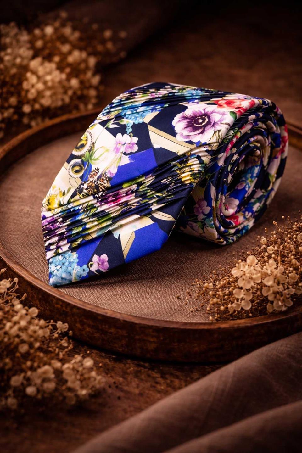 Çok Renkli Çiçek Desen Piliseli İpek Kravat EST201