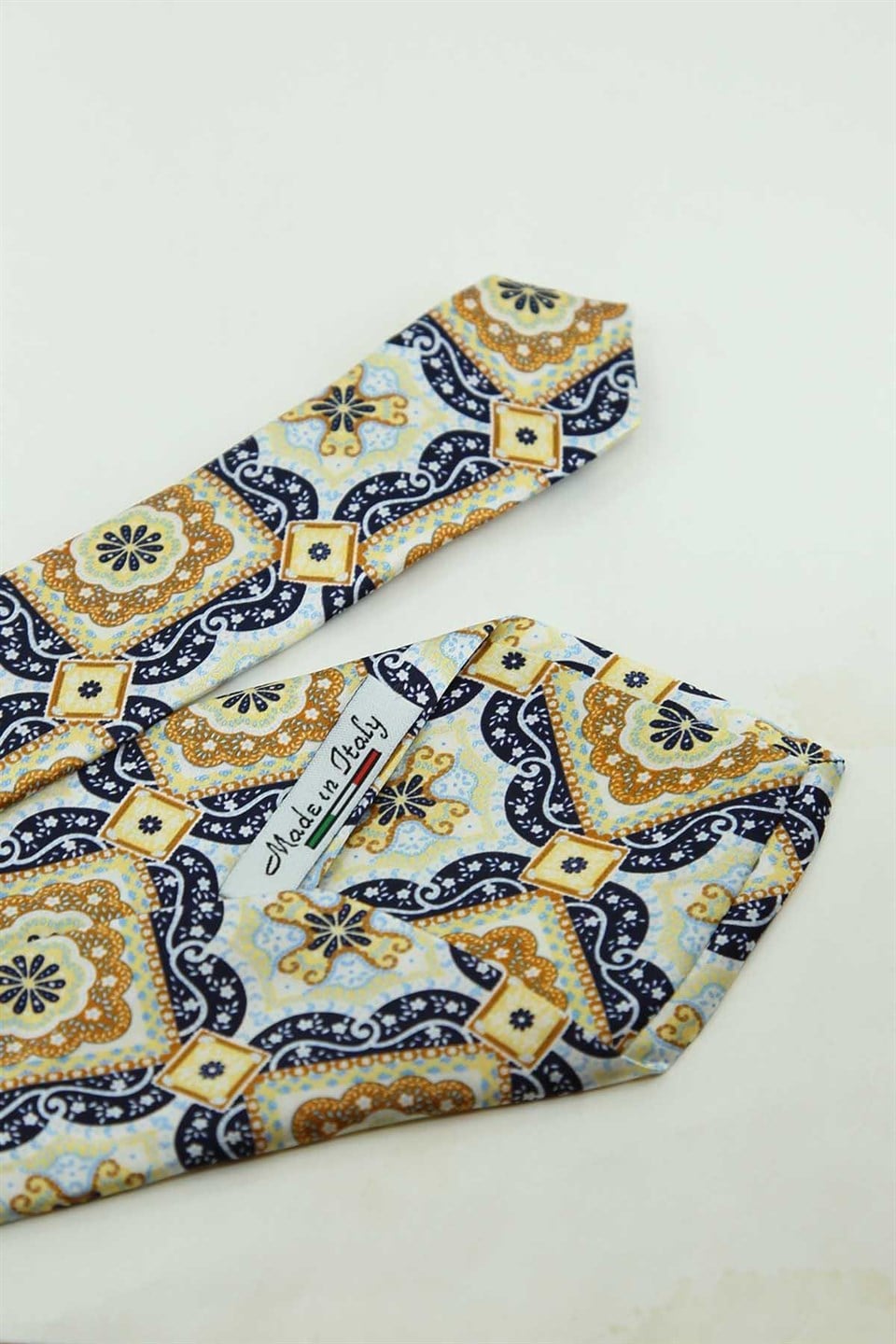 Çok Renkli Motif Desen İtalyan İpek Kravat İK2534