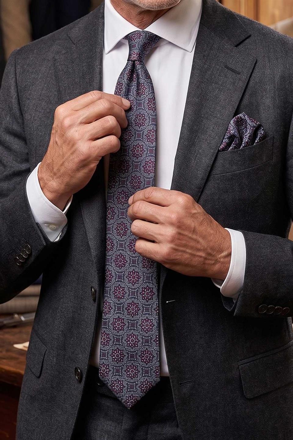 Füme - Bordo Motif Desen Mendilli Klasik Kravat KK12677