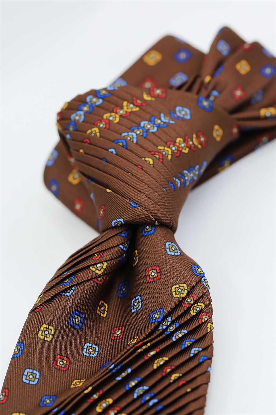 Gelsomini Style Kahve Küçük Desen Piliseli Kravat CRK90