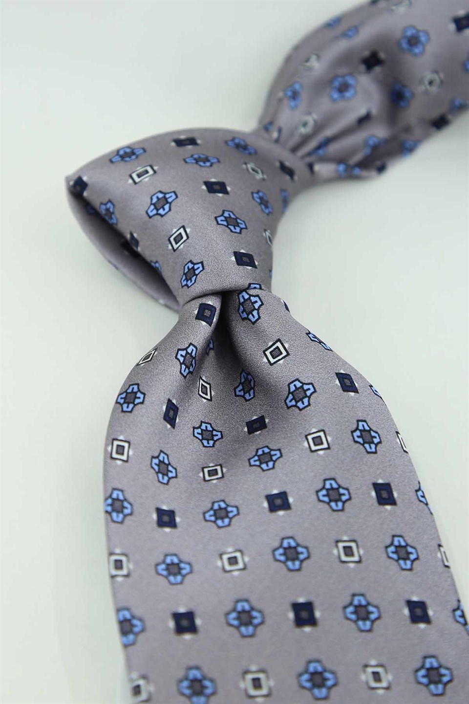 Gri Motif Desen İtalyan İpek Kravat İK2573