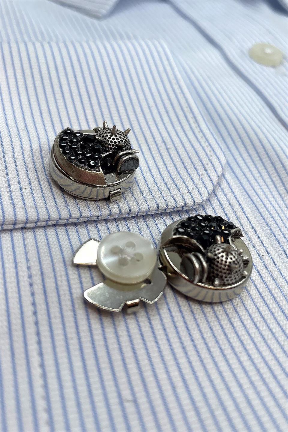 Gümüş Renk Siyah Taşlı Motif Desen Geçmeli Kol Düğmesi GC76
