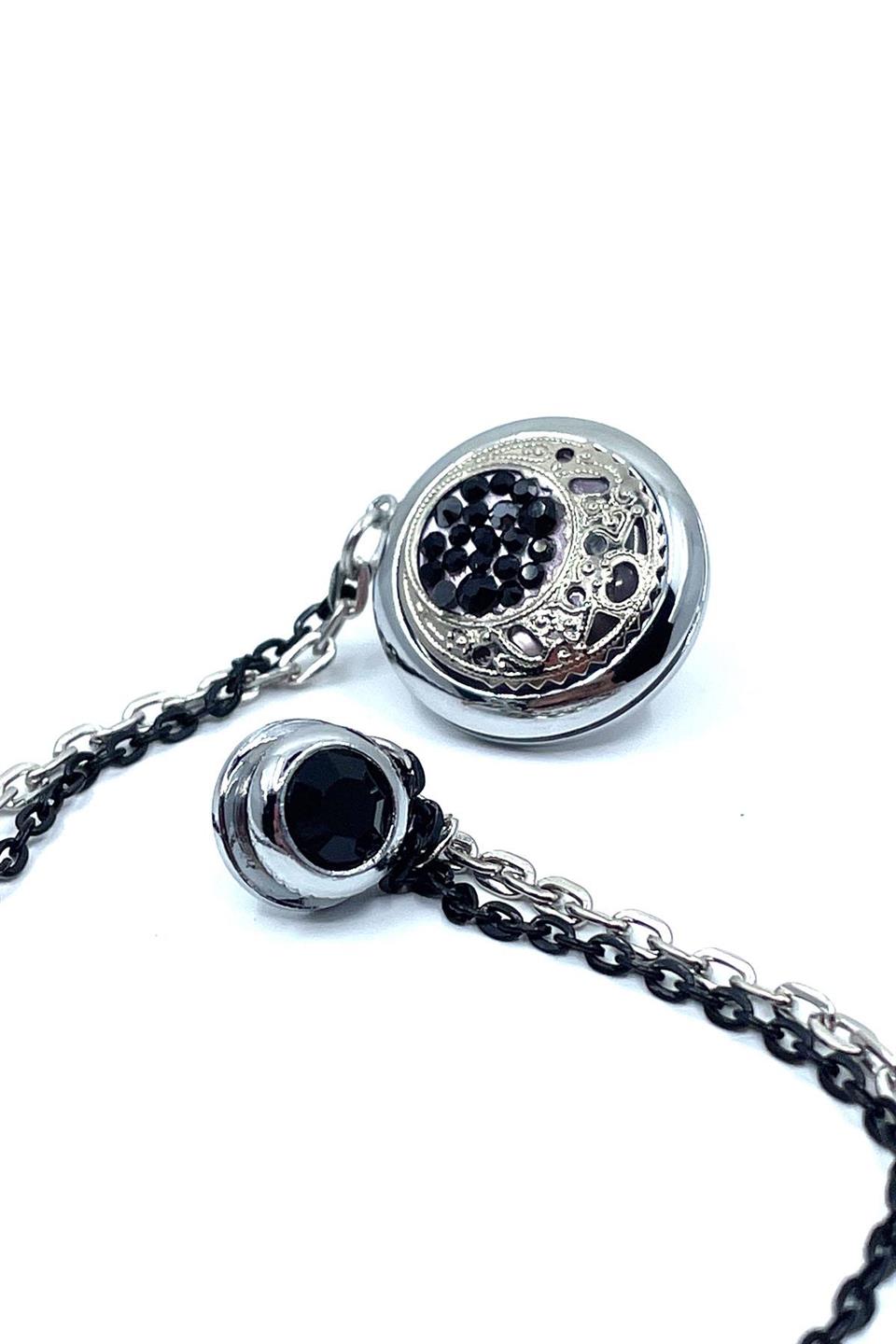 Gümüş Renk Siyah Taşlı Zincirli Ceket Yaka İğnesi YI375