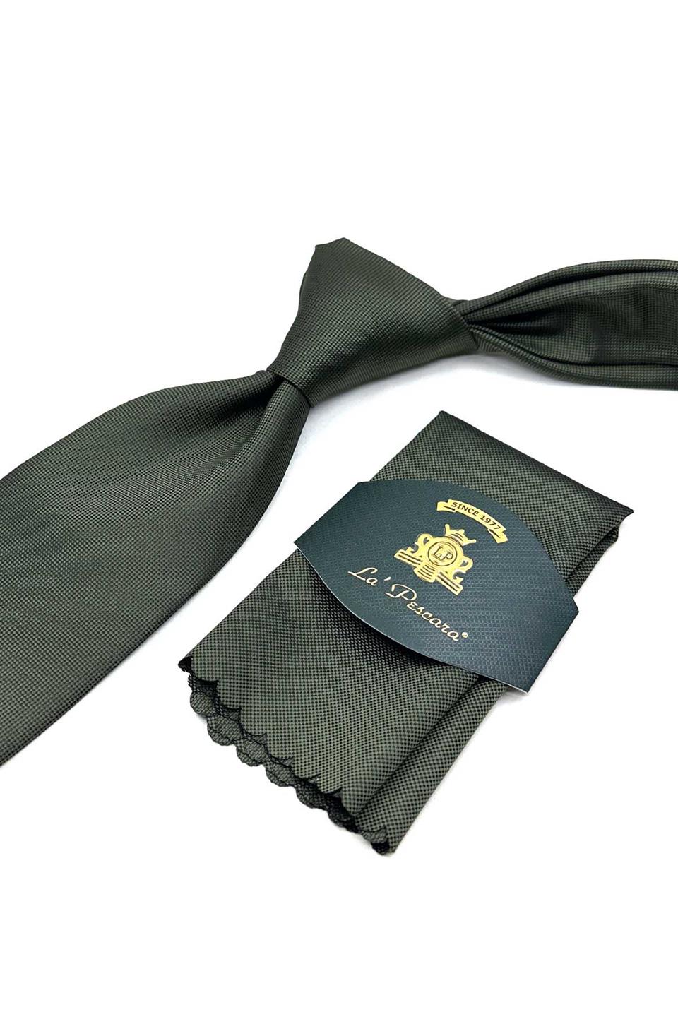 Haki Yeşil Nokta Desen Mendilli Klasik Kravat KK9202