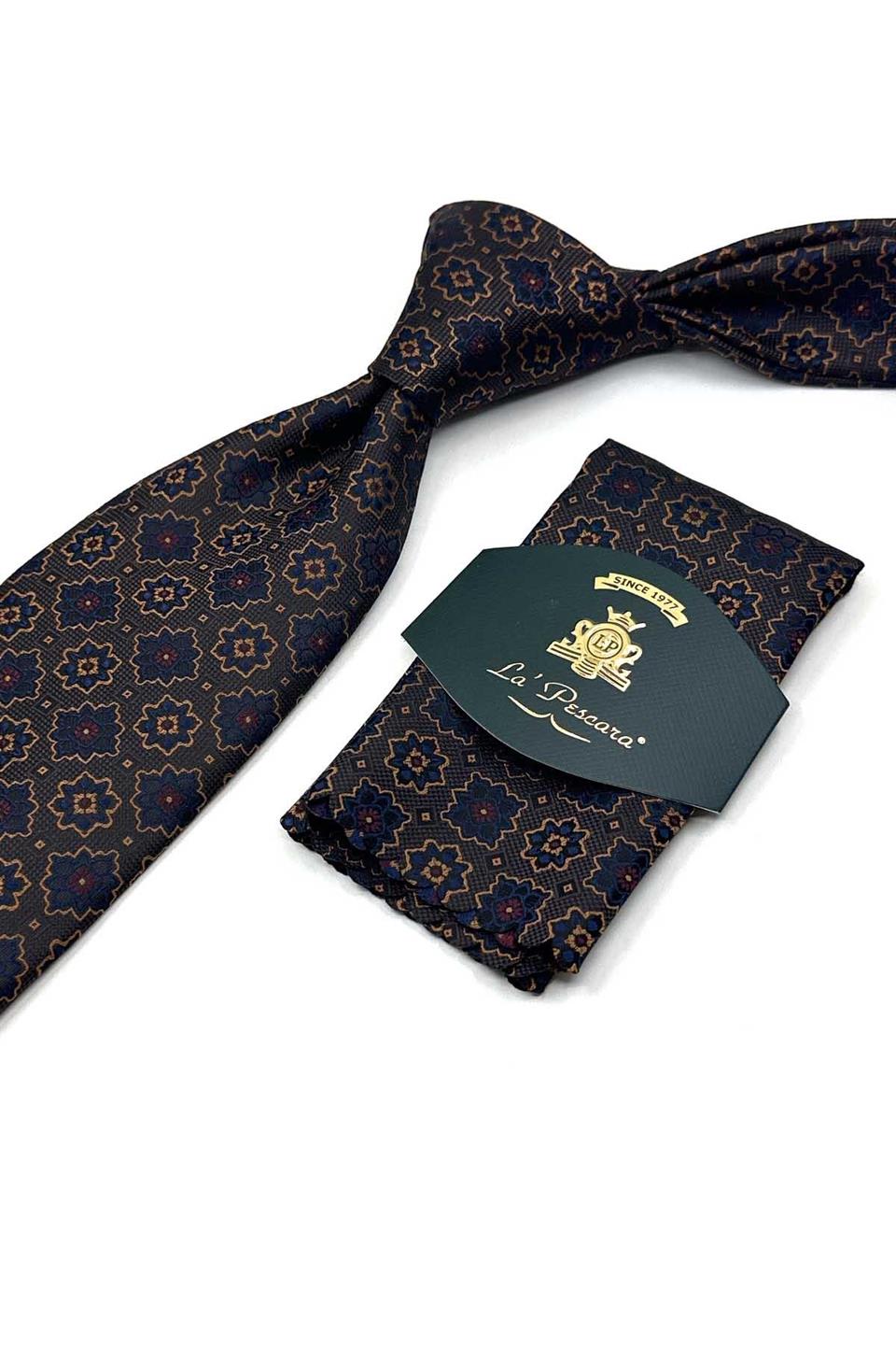 Kahverengi Motif Desen Mendilli Klasik Kravat KK13567