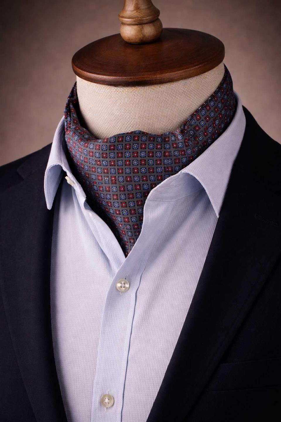 Kare Desen Füme İtalyan İpek Ascot Kravat SAC30