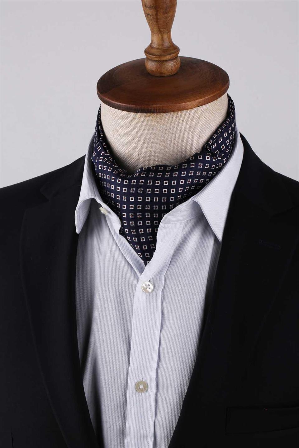 Kare Desen Lacivert İtalyan İpek Ascot Kravat SAC65