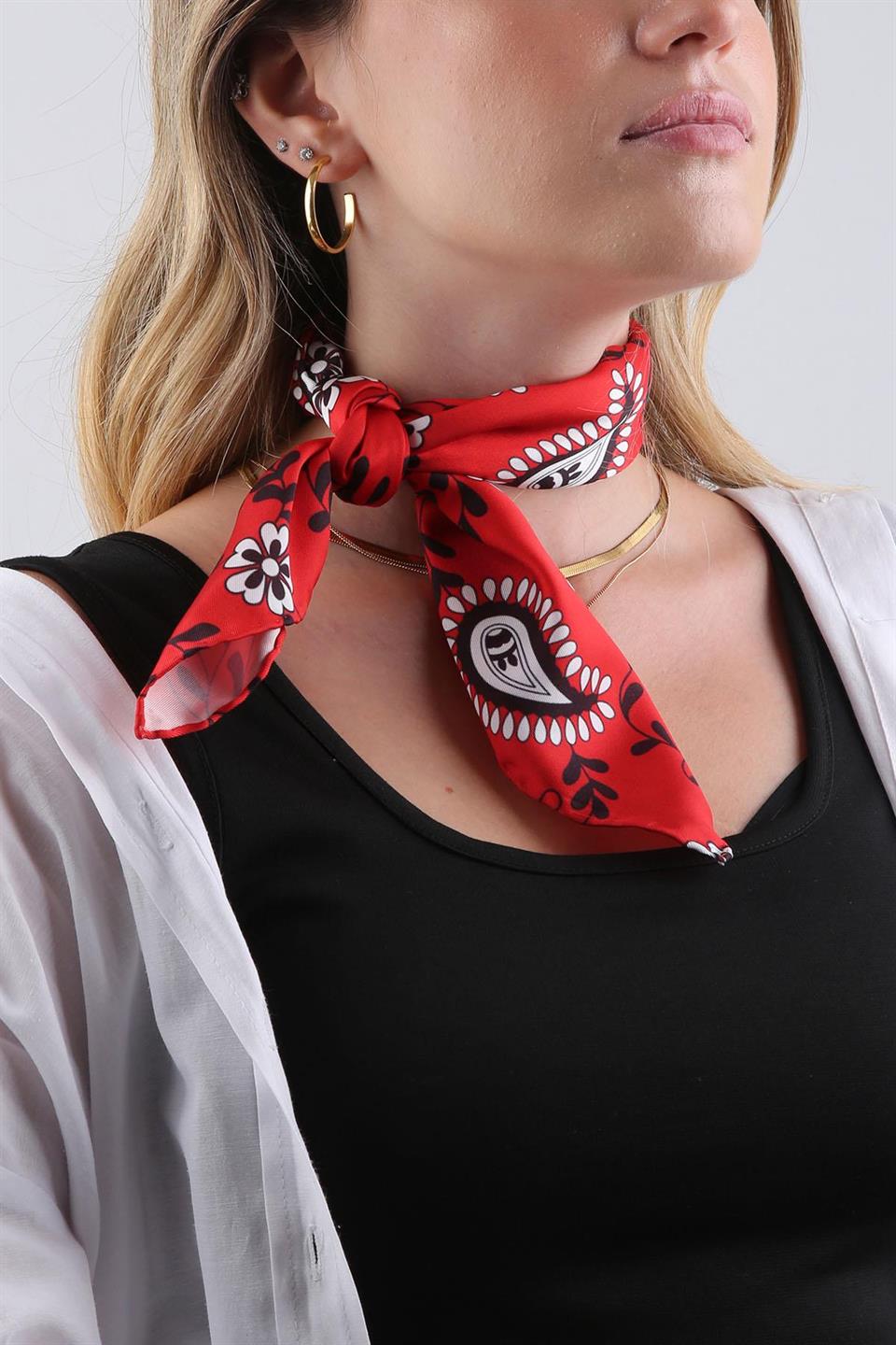 Kırmızı Şal Desen Fular Bandana 55-55 cm KDNF16