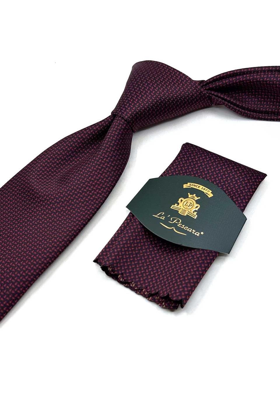 Kırmızı - Siyah Nokta Desen Mendilli Klasik Kravat KK13510