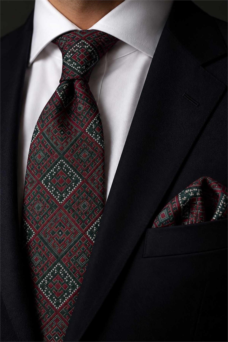 Kırmızı Yeşil Motif Kravat PRM150