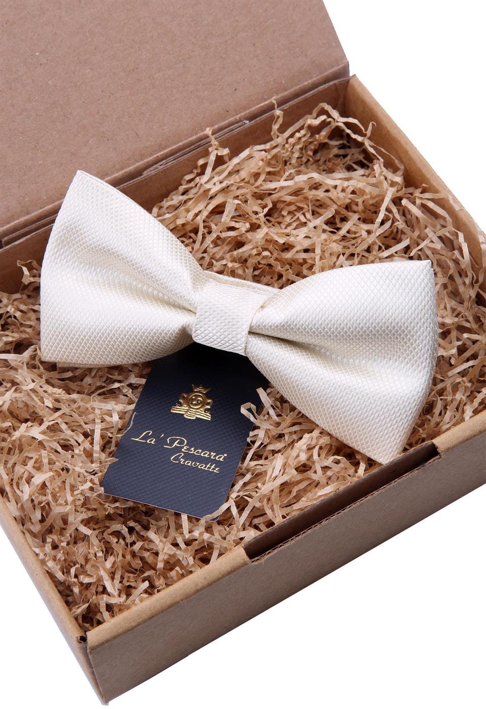 Krem Kendinden Desenli Papyon P482