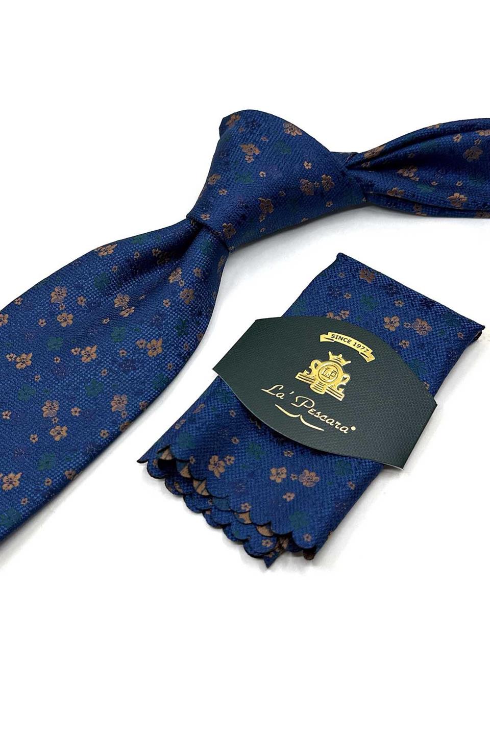 Lacivert Çiçek Desen Mendilli Klasik Kravat KK13434