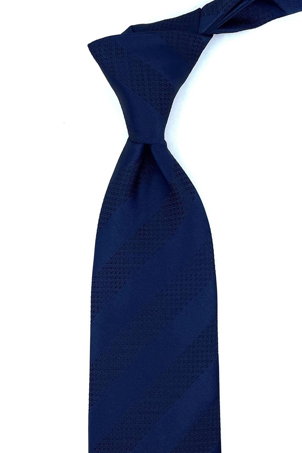 Lacivert Çizgi Desen Mendilli Klasik Kravat KK10989