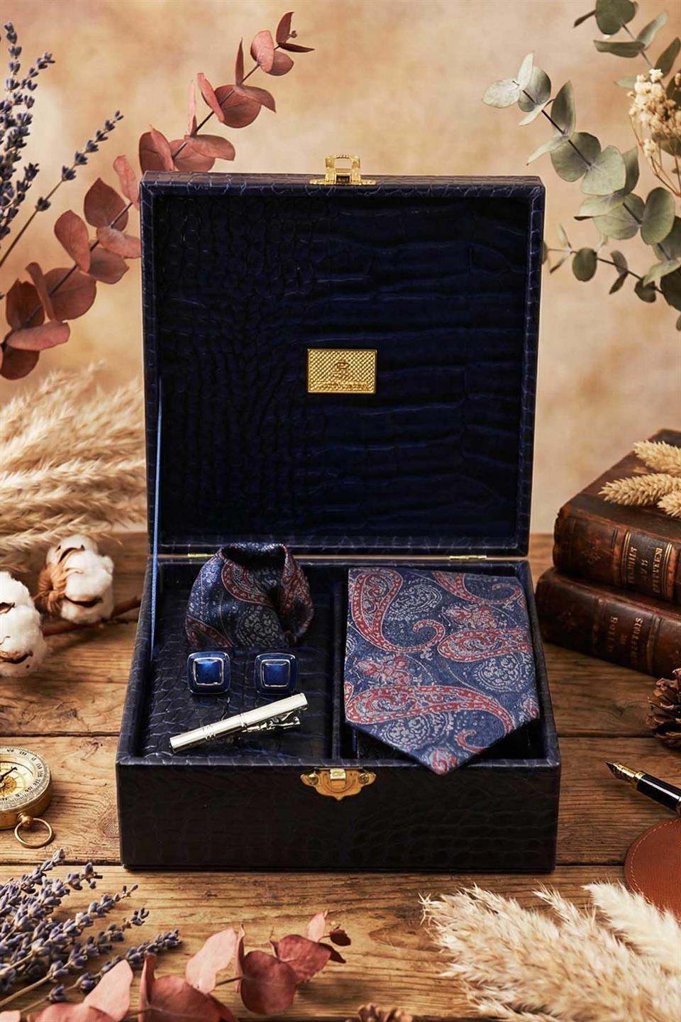 Lacivert Erkek Hediye Kutusu - Mendilli Kravat Kol Düğmesi Kravat İğnesi KMK107