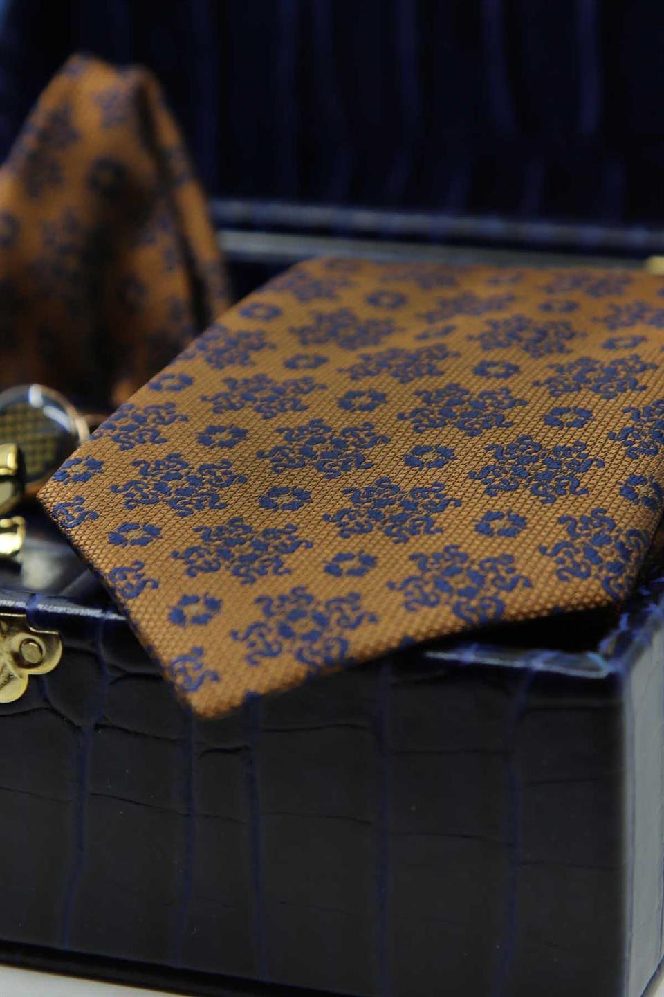 Lacivert Erkek Hediye Kutusu - Mendilli Kravat Kol Düğmesi Kravat İğnesi KMK112