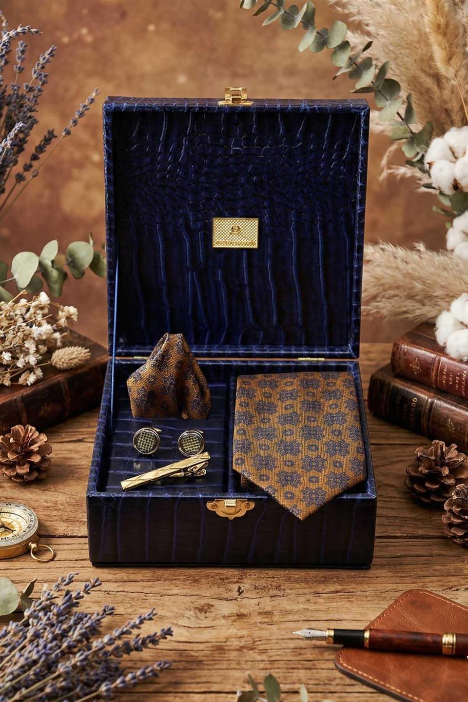 Lacivert Erkek Hediye Kutusu - Mendilli Kravat Kol Düğmesi Kravat İğnesi KMK112