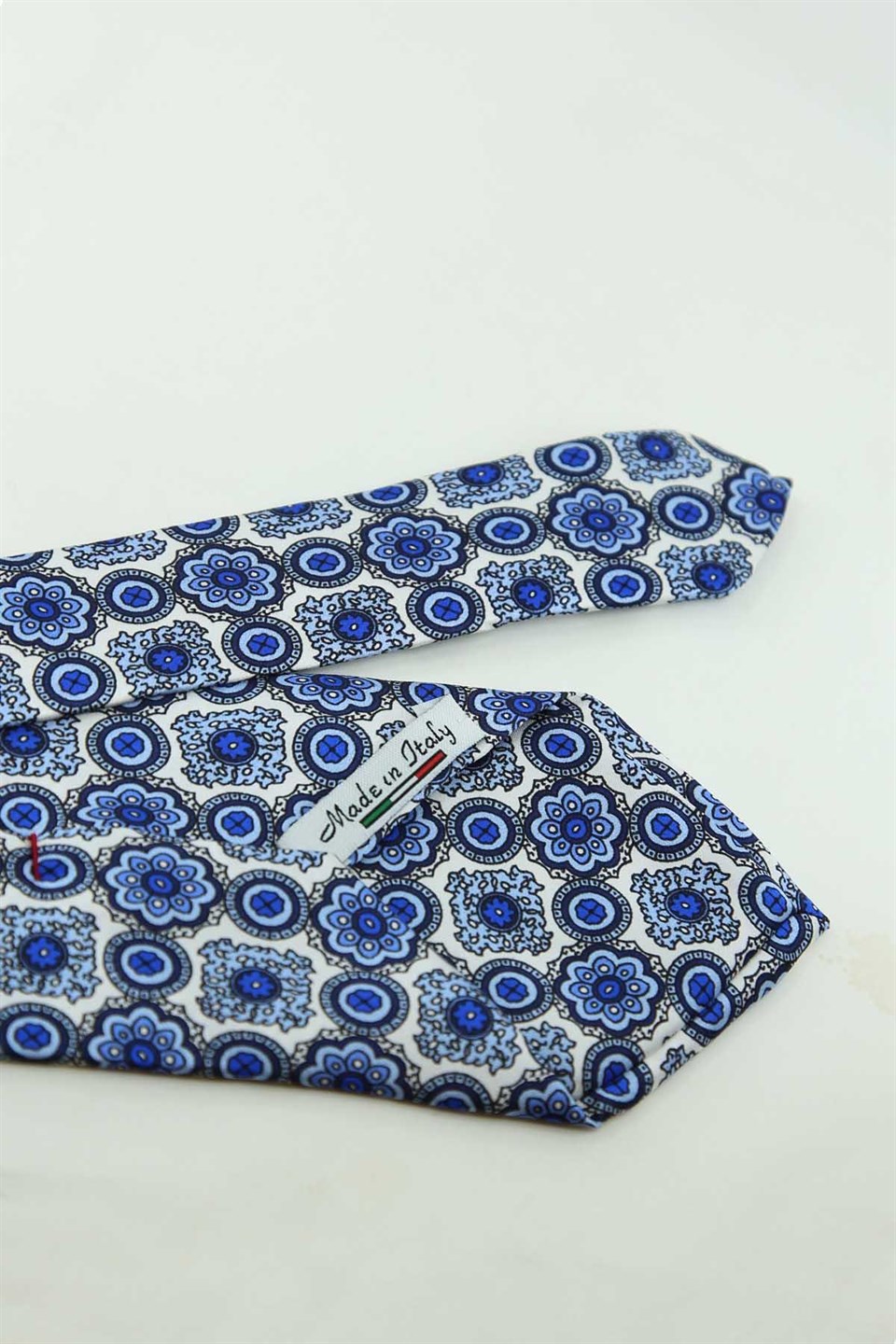 Mavi Beyaz Motif Desen İtalyan İpek Kravat İK2540