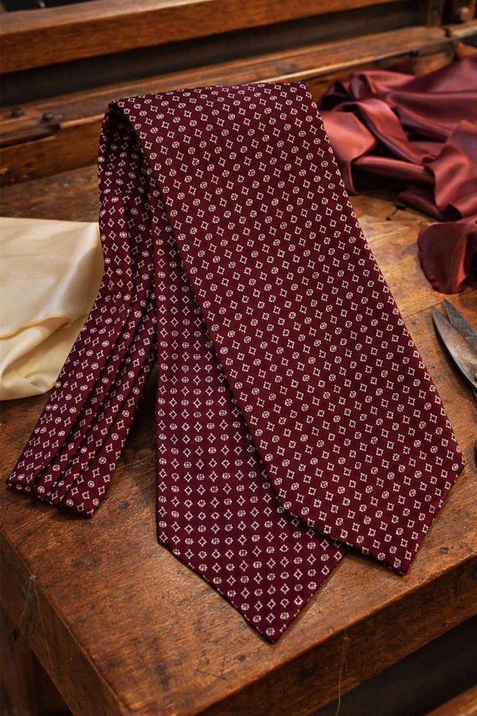 Motif Desen Bordo İtalyan İpek Ascot Kravat SAC24