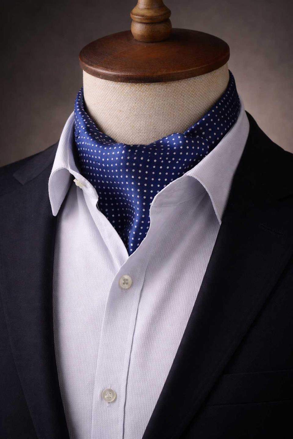 Puantiye Desen Lacivert İtalyan İpek Ascot Kravat SAC21