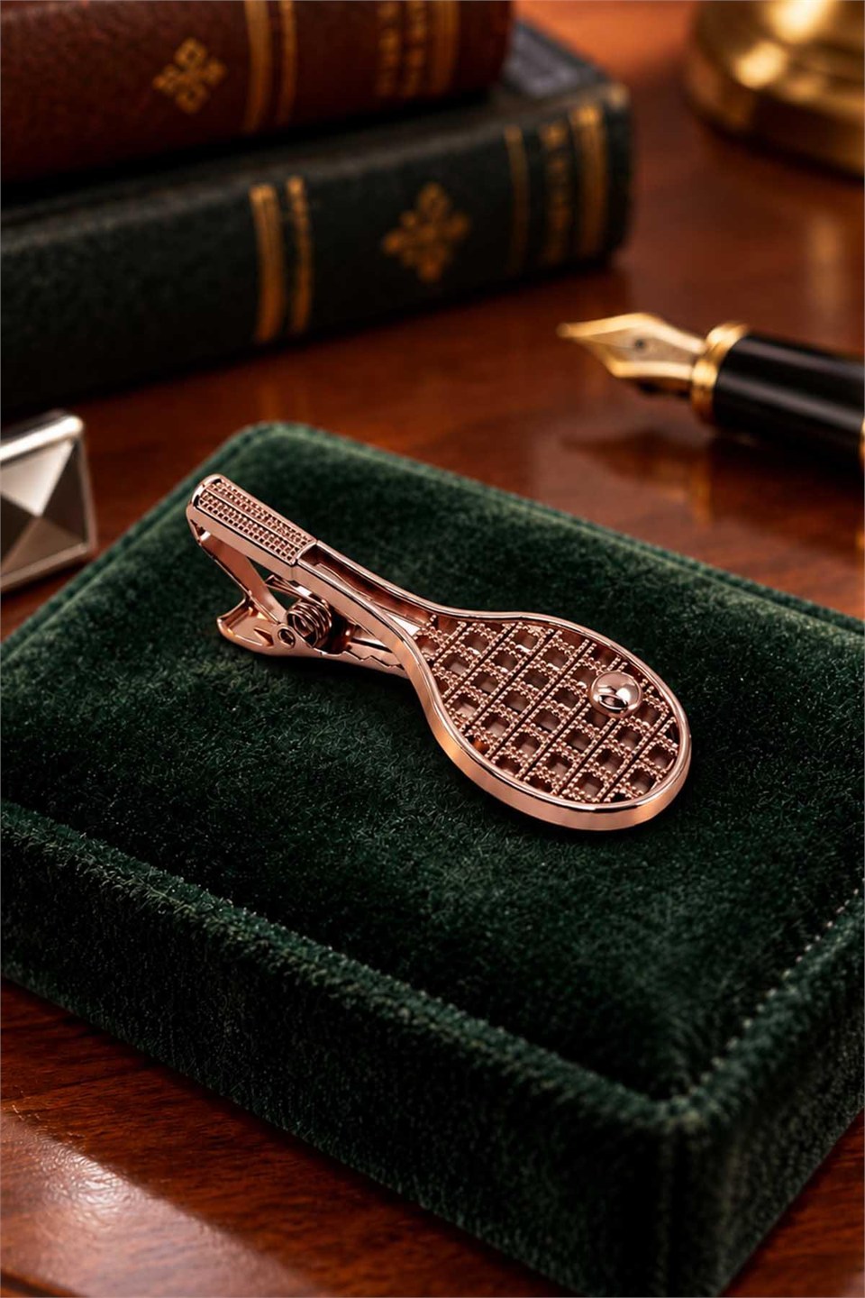 Raket Bronz Renk Kravat İğnesi KIY779