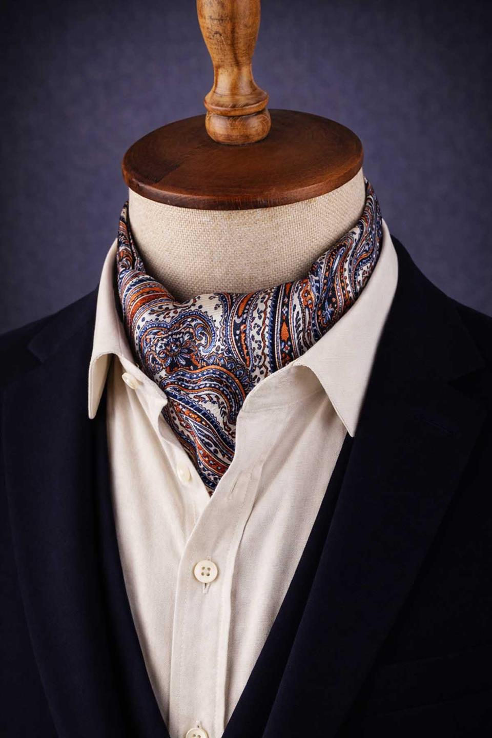 Şal Desen Beyaz İtalyan İpek Ascot Kravat SAC64