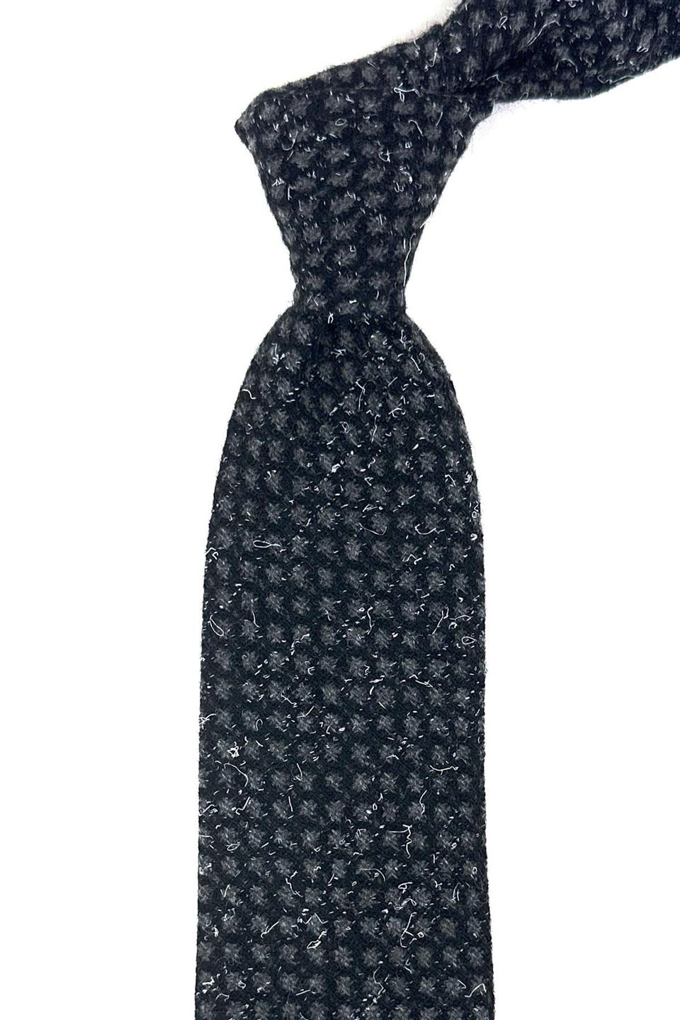 Siyah - Füme Puantiye Desen Mendilli Klasik Yün Kravat KK12128