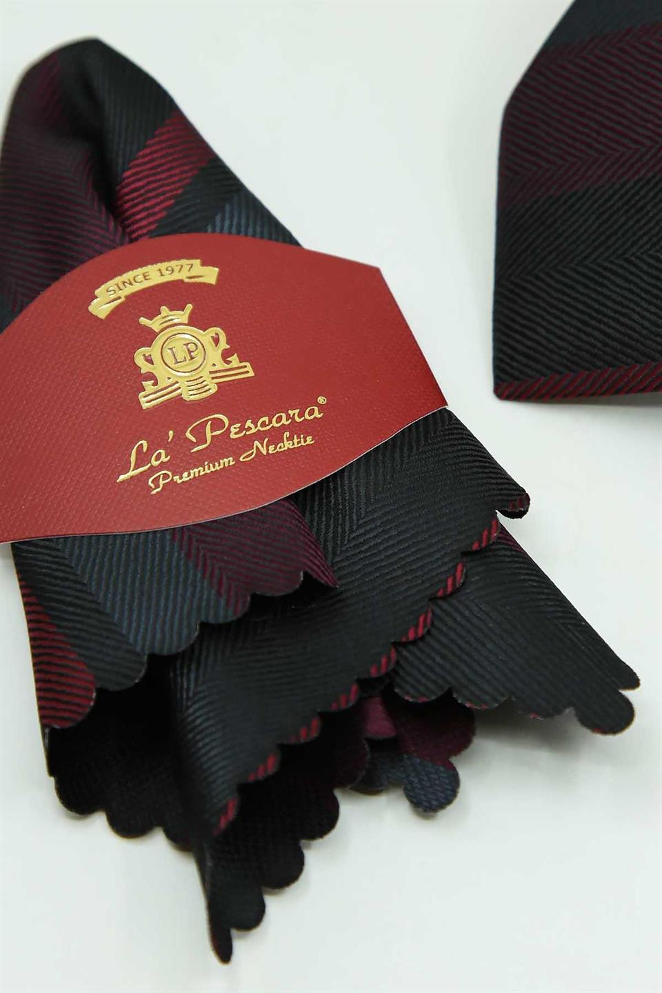 Siyah - Kırmızı Çizgi Kravat