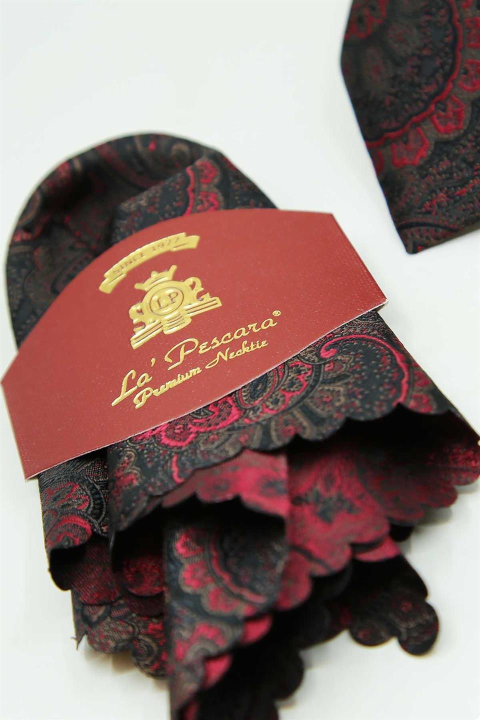 Siyah - Kırmızı Şal Kravat