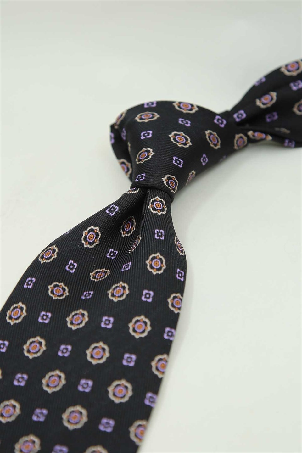 Siyah Motif Desen İtalyan İpek Kravat İK2488