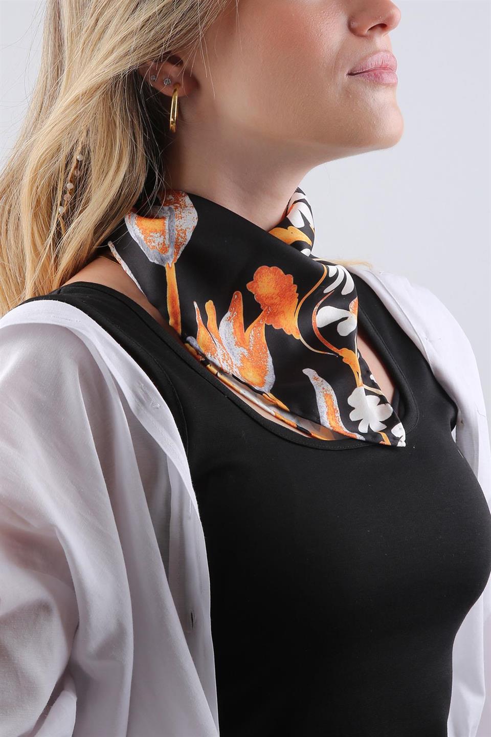 Siyah - Sarı Çiçek Desen Fular Bandana 55-55 cm KDNF07