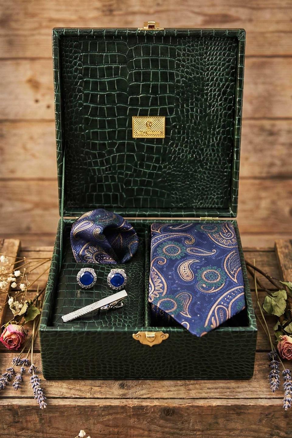 Yeşil Erkek Hediye Kutusu - Kravat Kol Düğmesi Kravat İğnesi KMK145