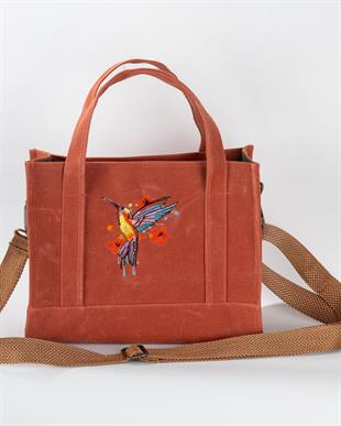 Arı Kuşu (KİREMİT RENK) Nakışlı Kanvas / Mumlu Çanta