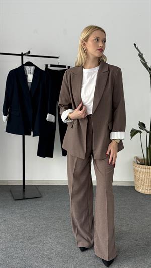 Astarlı Çizgi Detaylı Blazer Ceket-Pantolon Takım Açık Kahve