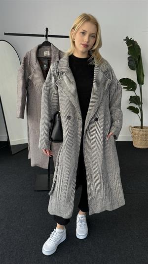 Balık Sırtı Astarlı Kaban Siyah