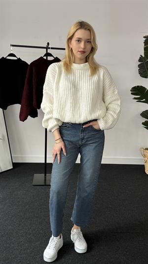 Balıkçıyaka Balon Kol Kazak Beyaz