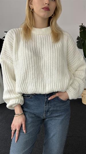 Balıkçıyaka Balon Kol Kazak Beyaz