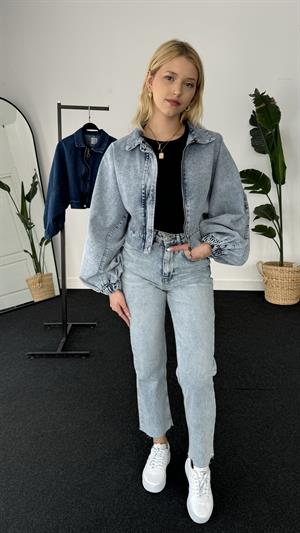 Balon Kol Yıkama Detaylı Crop Ceket  Açık Mavi