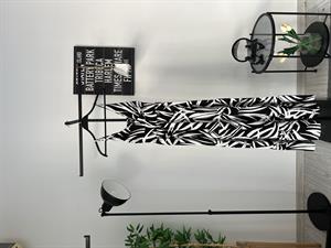 Bel Lastikli Desenli  Viskon Elbise Siyah 